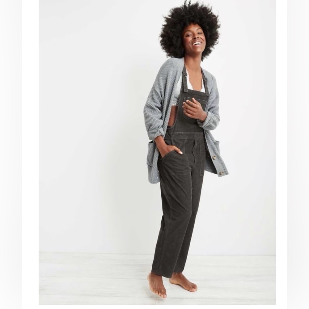 Aerie dark gray corduroy werk & play bib raw hem jumpsuit overalls XS